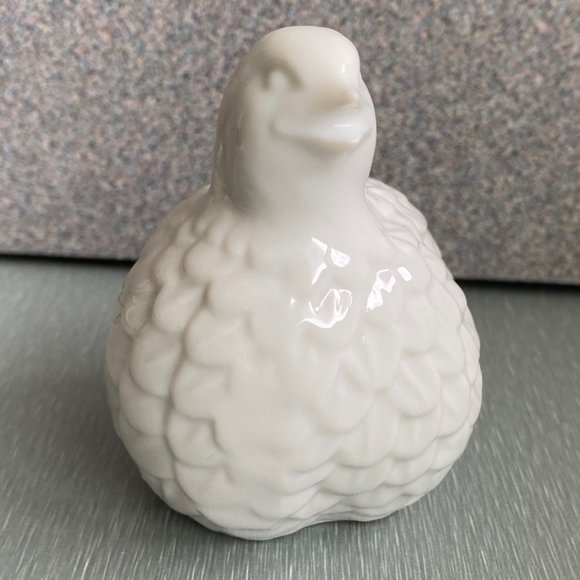 Vintage White Porcelain Quail Pair, Mother & Baby - Picture 5 of 13